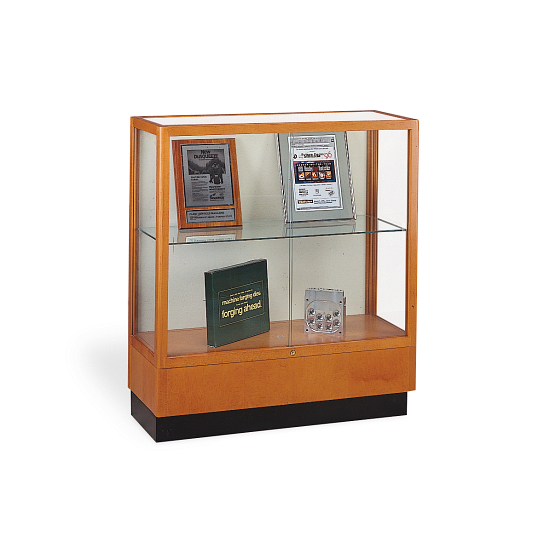 Waddell Heritage Countertop Exhibit Case with White Laminate Back