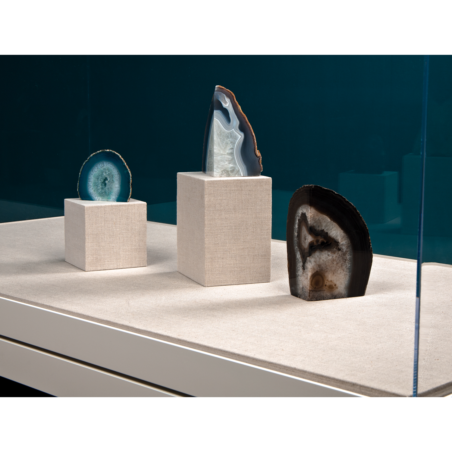 Gaylord Archival® Metro™ Linen Wrapped Display Riser