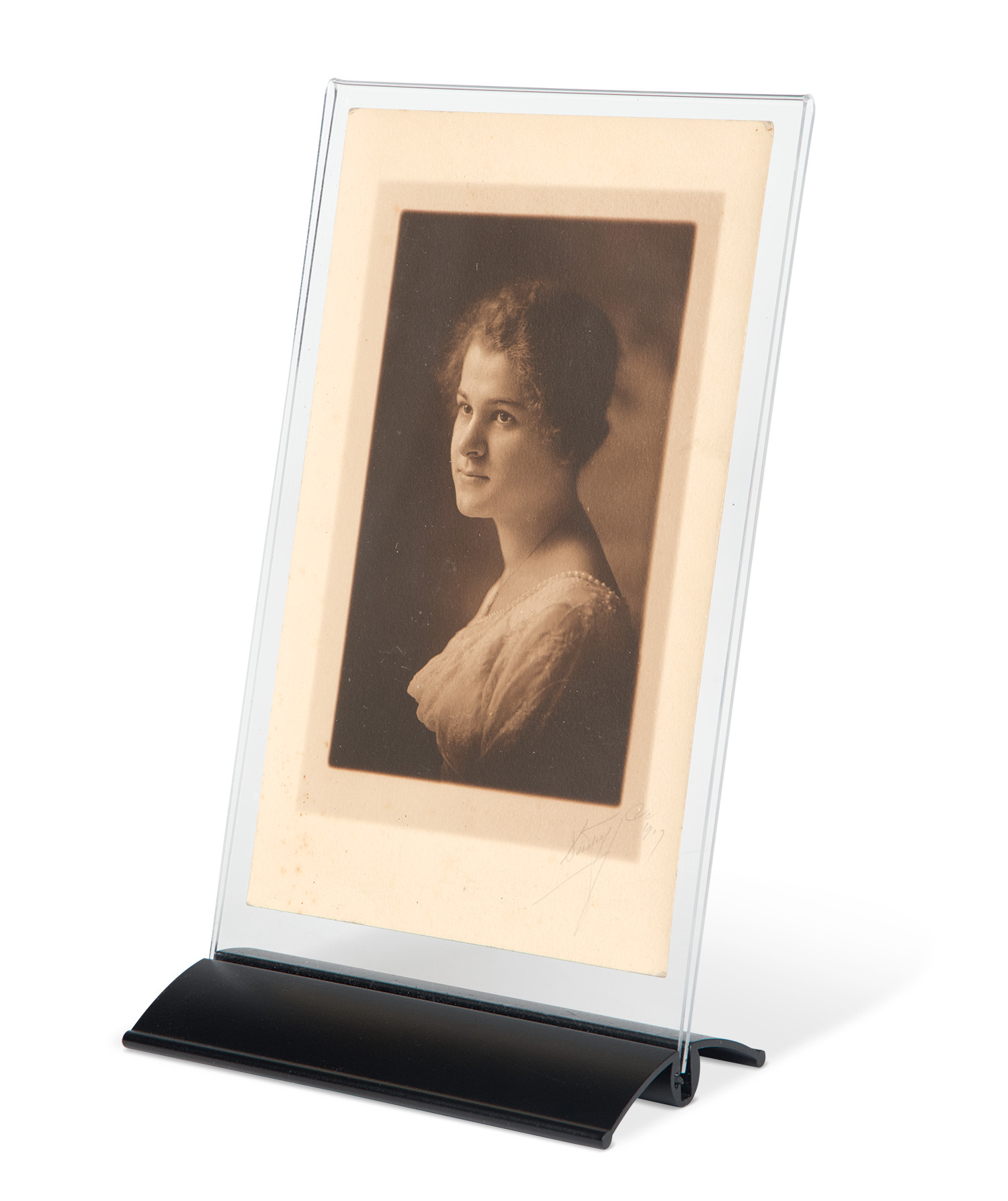 AeroLinea® Acrylic Single-Sided Tabletop Sign Holder