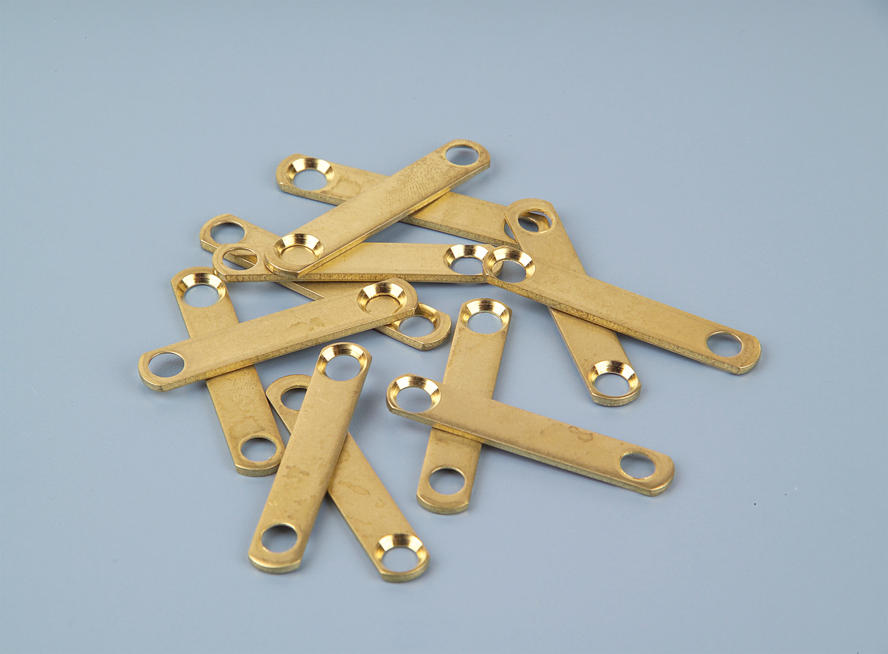 Benchmark Brass Security Straps (12-Pack)