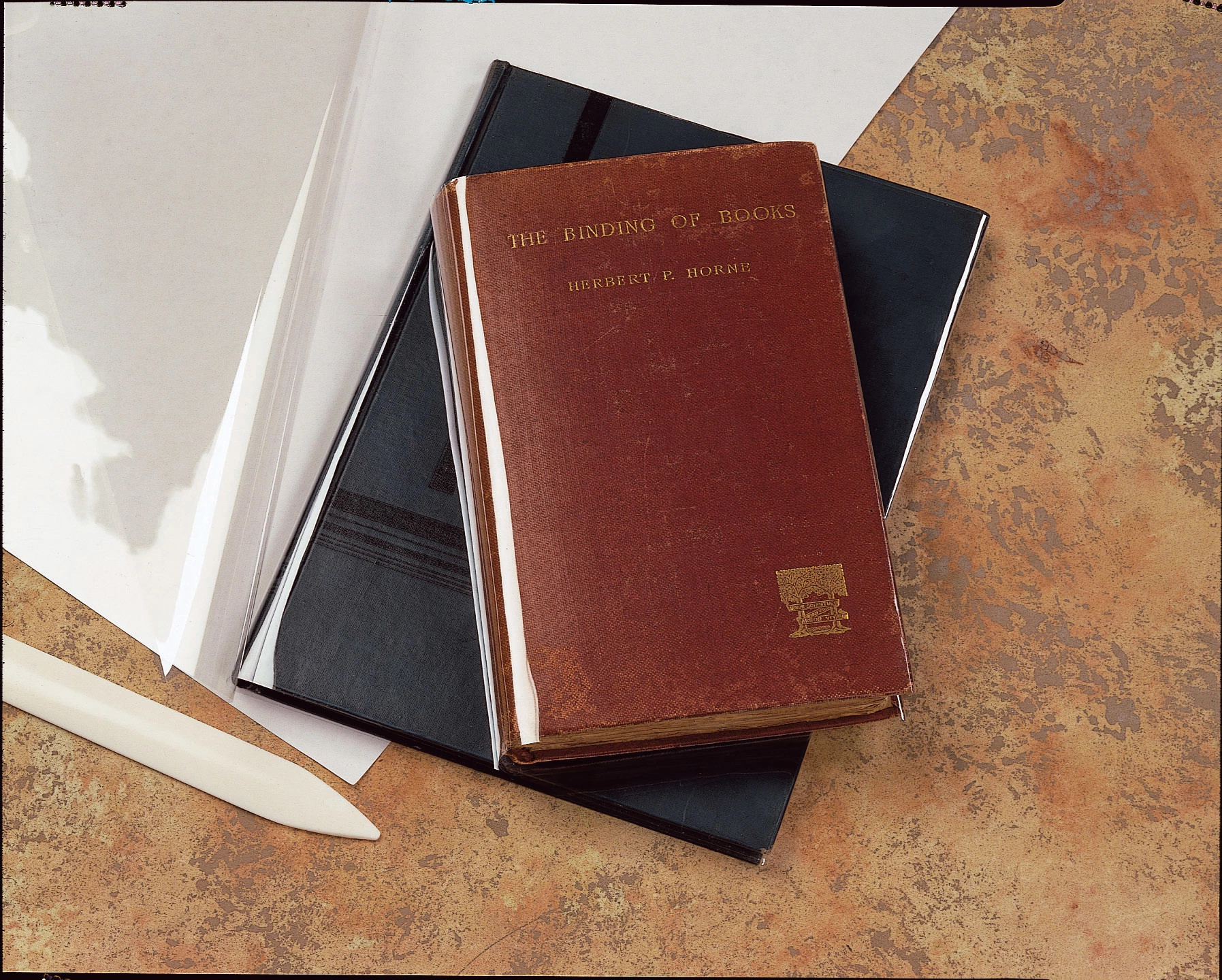 2 mil Archival Polyester Sheets (25-Pack)